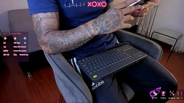 JordanSmiith  online show from January 2025 09:39:02 PM