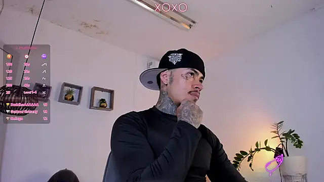 JordanSmiith  online show from January 2025 10:42:01 PM