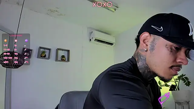 JordanSmiith  online show from February 2025 08:13:02 PM