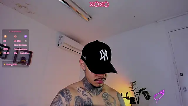 JordanSmiith  online show from February 2025 11:17:01 PM