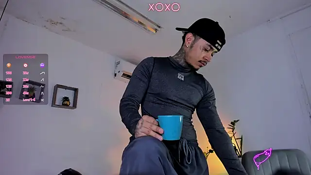 JordanSmiith  online show from February 2025 08:10:01 PM