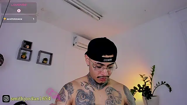 JordanSmiith  online show from February 2025 11:15:01 PM