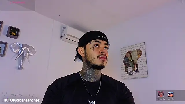 JordanSmiith  online show from January 2026 03:17:02 PM