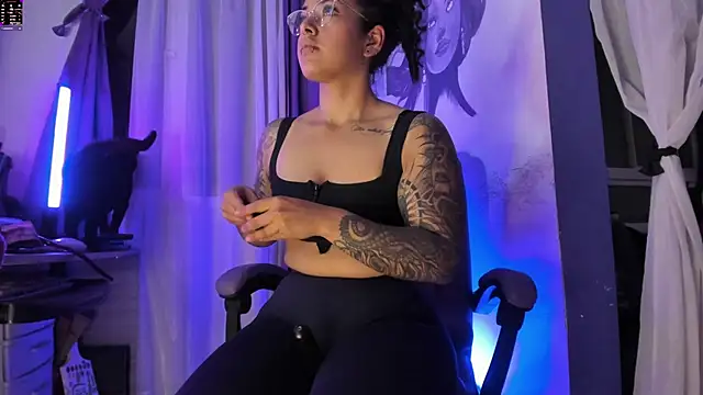 witchviolet online show from November 2025 11:15:01 PM