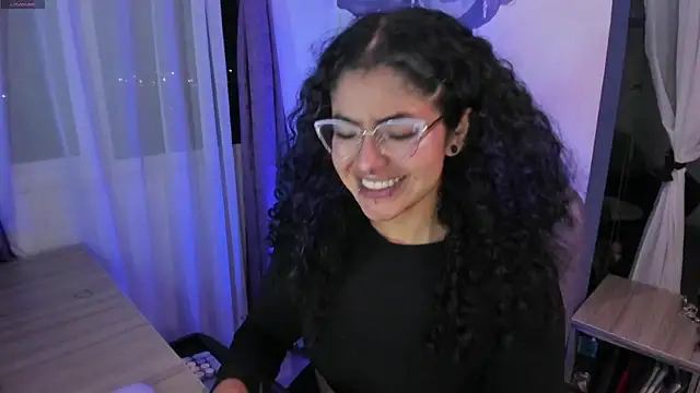 witchviolet online show from December 2025 12:18:01 AM