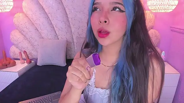 chloe watson  online show from January 2025 10:43:02 PM