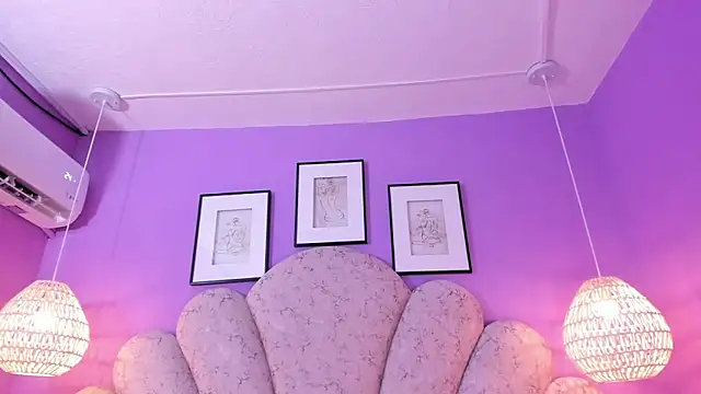 chloe watson  online show from February 2025 11:34:02 PM