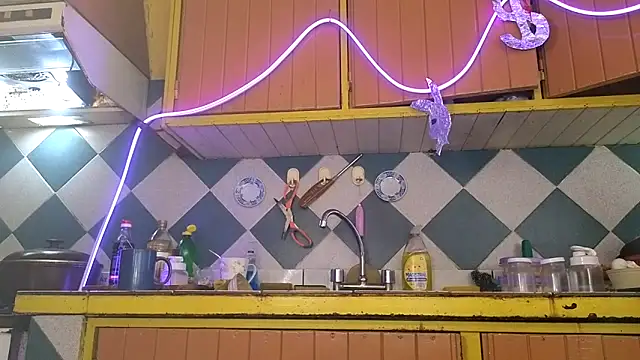 Jony Marta online show from December 2025 02:01:01 PM