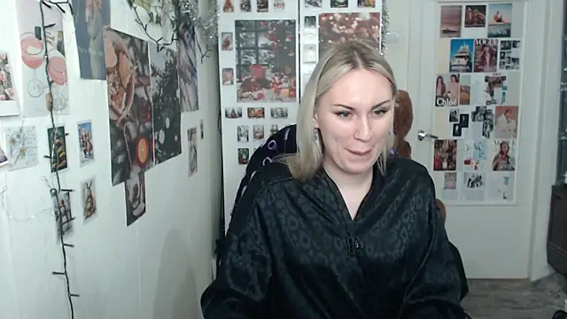 CapriScorpion online show from December 2024 04:22:01 PM