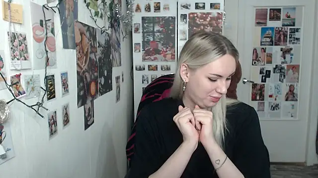 CapriScorpion online show from January 2025 02:04:01 PM