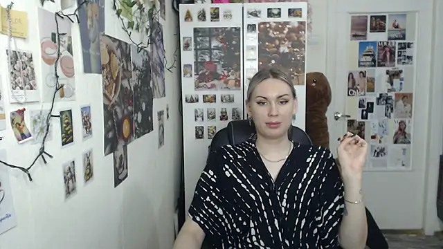 CapriScorpion online show from January 2025 05:30:01 PM