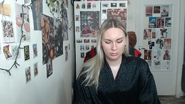 CapriScorpion online show from January 2025 04:16:01 PM