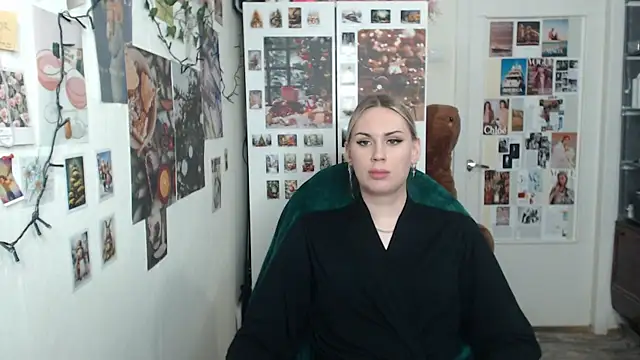 CapriScorpion online show from January 2025 04:46:01 PM