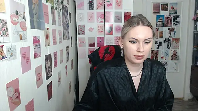 CapriScorpion online show from February 2025 02:33:01 PM