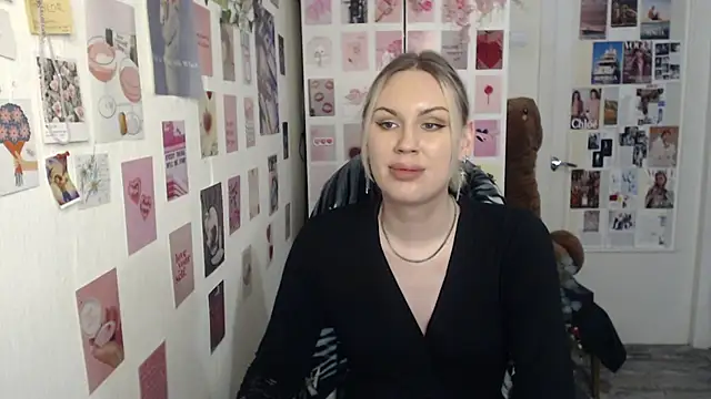 CapriScorpion online show from February 2025 04:10:01 PM