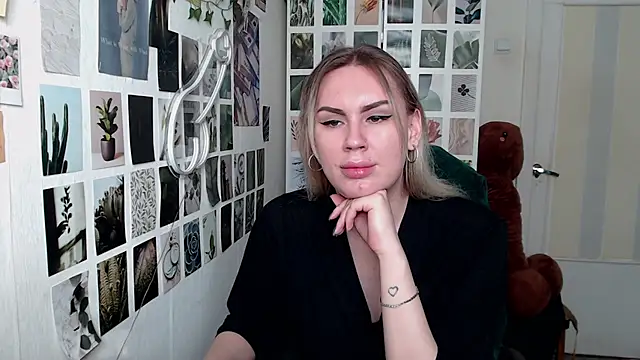 CapriScorpion online show from September 2025 10:53:02 AM