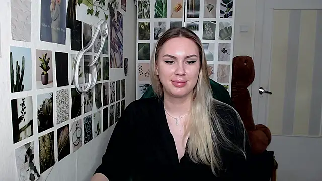 CapriScorpion online show from October 2025 01:41:02 PM