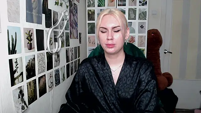 CapriScorpion online show from October 2025 12:16:02 PM