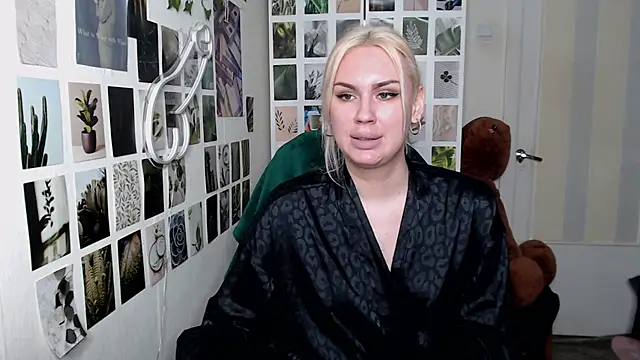 CapriScorpion online show from October 2025 11:44:01 AM