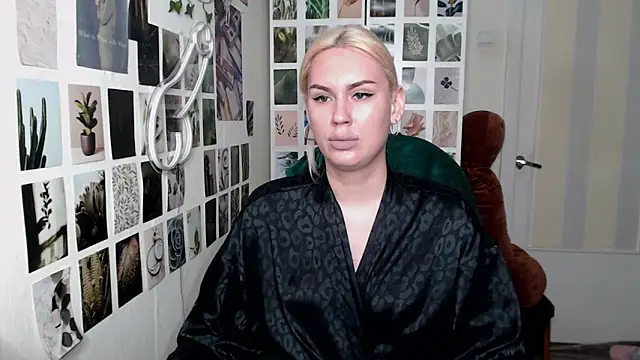 CapriScorpion online show from October 2025 12:49:02 PM