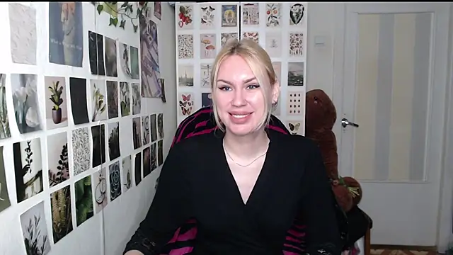 Snapshot of CapriScorpion chatting on June 2026 12:41:02 PM CapriScorpion online show from June 2026 12:41:02 PM