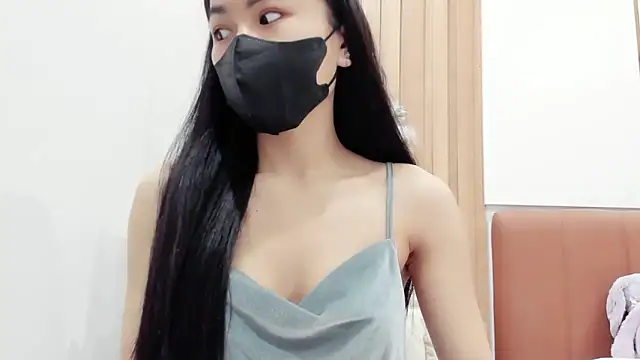 Lita-Julia online show from March 2025 11:23:01 AM