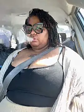 kweenxkarma online show from May 2026 06:35:02 PM
