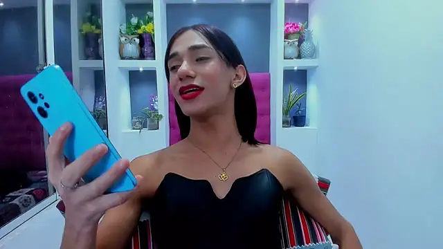 Snapshot of KatrinaQueen1 chatting on February 2025 06:15:01 AM KatrinaQueen1 online show from February 2025 06:15:01 AM