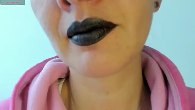 queen fetish online show from April 2026 02:30:01 PM