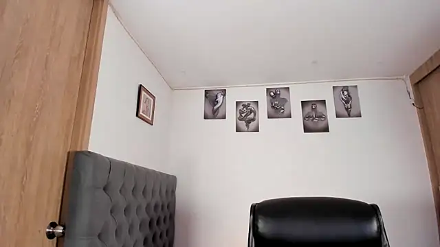 Bambi gurl online show from March 2025 03:23:02 AM