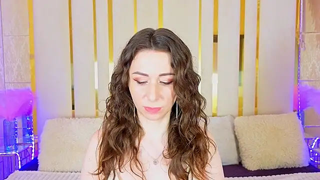 KimmmLi online show from April 2026 06:05:01 AM