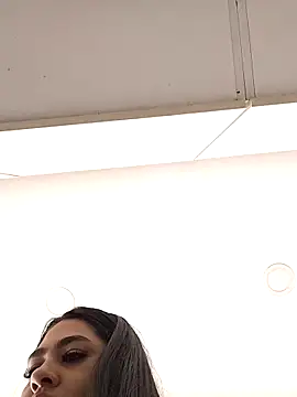 Charlotte cutee18 online show from October 2025 01:01:02 PM