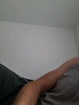 suarez1235 online show from November 2025 09:37:01 AM