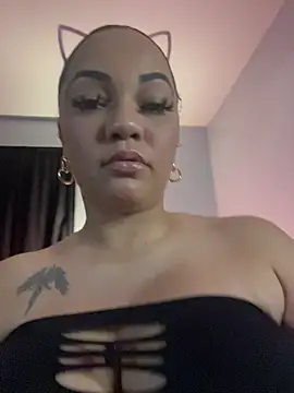 Snapshot of DestineeJayde chatting on July 2026 05:01:01 AM DestineeJayde online show from July 2026 05:01:01 AM