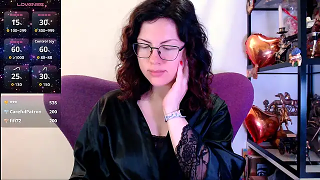 Snapshot of vaders_daughter chatting on February 2026 09:00:01 PM vaders daughter online show from February 2026 09:00:01 PM