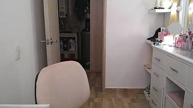Barbie girl 69 online show from April 2026 01:35:01 PM