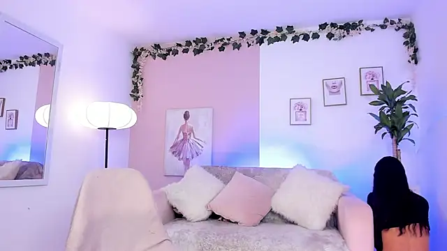 Kim ev online show from December 2024 08:01:02 AM