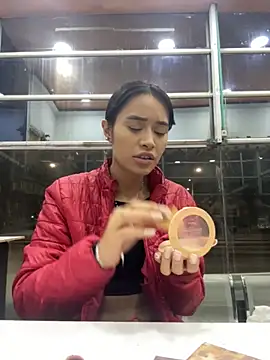 Kim ev online show from October 2025 02:53:02 AM