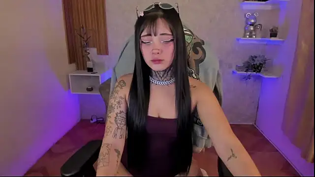 mia catt05 online show from March 2025 05:21:02 AM