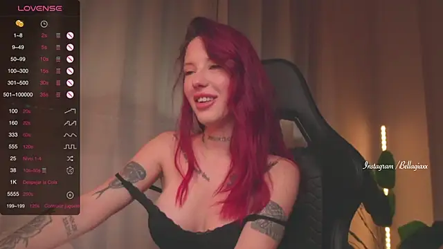 BellaGiaxx online show from December 2024 12:34:01 PM