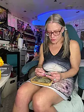 TrenaAnne online show from February 2025 05:49:02 PM