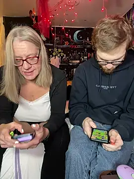 TrenaAnne online show from February 2026 04:00:01 PM