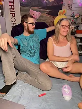 TrenaAnne online show from April 2026 07:29:01 PM