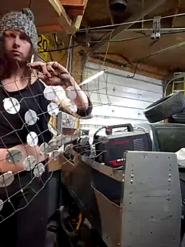 cdressupdiva online show from March 2025 09:15:01 PM