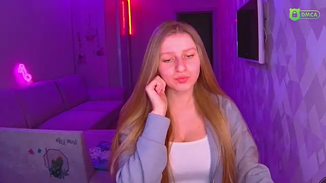 AmaliaQueen online show from December 2024 01:00:02 PM