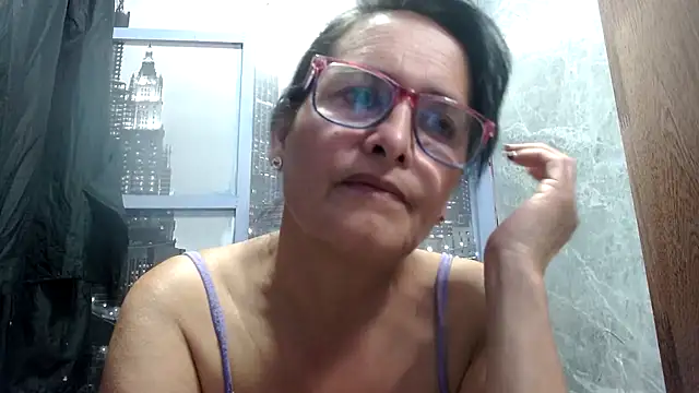 Nastylatinaxxx online show from September 2025 12:11:01 AM