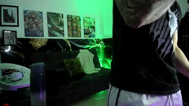 Sisoyalejo420 online show from October 2025 01:35:01 AM