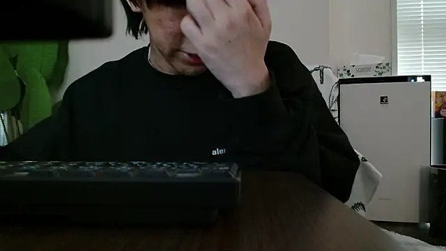 POCARI SWEAT online show from March 2026 12:48:02 AM