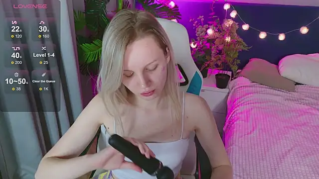 Beatrica Klein online show from January 2025 02:19:02 PM