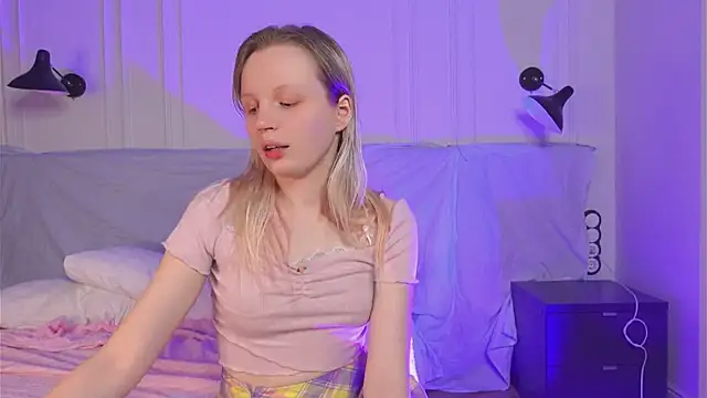Beatrica Klein online show from January 2025 08:11:02 PM